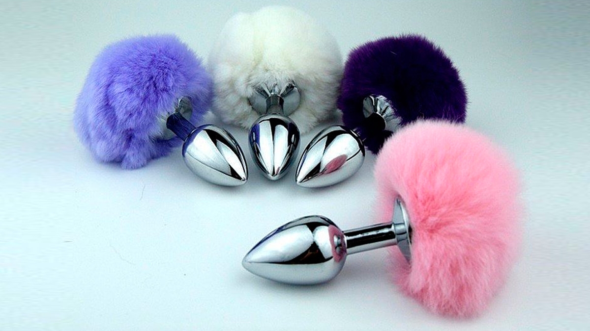 Plug Anal em Aço Pompom Pelúcia de Coelho